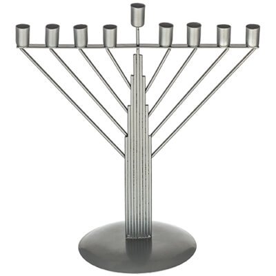 חנוכיית חוטים חבד לנרות מוכספת 26 ס"מ