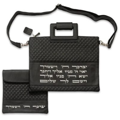 תיק מפואר לטלית דמוי עור שחור אותיות בולטות "יברכך" 36x29 ס"מ