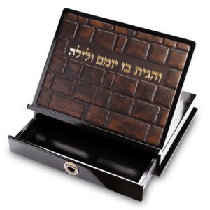 שטנדר מעץ עם פלקטה דמוי עור וומגירה 38x30 ס"מ